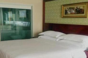 Vienna Hotel Changsha Ifc Pedestrian Street