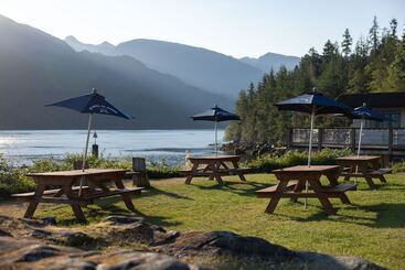 Hotell Backeddy Resort And Marina