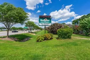 Hotelli Budgetel Inn And Suites