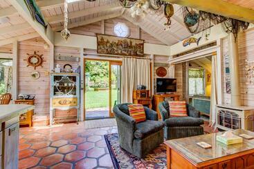 فندق Mendocino Dunes   Dune Flower