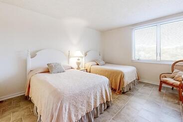 Hotel 1312 Ship Watch