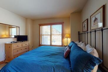 هتل Copper Springs 215