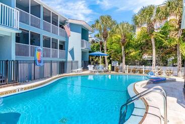 Hotel Highland Avenue Heaven