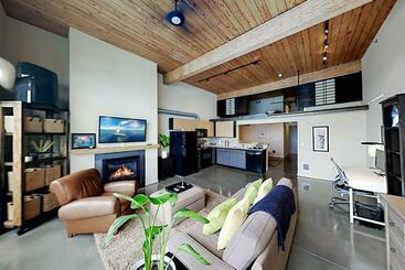 Otel 19th Avenue Lofts Unit 213