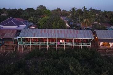 Hostel Sompong Sunset View Guest House