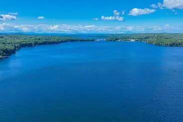 Hotelli Lenas  Lakeside Cabin