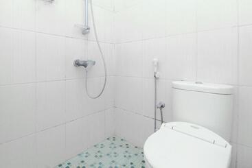 Hotel Pineapple Mansion Solo Mitra Reddoorz Near Rs Jih Solo