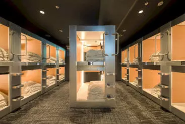 New Japan Capsule Hotel Cabana - Men Only