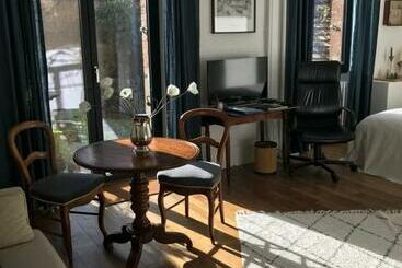 Bed and Breakfast Le Jardin D Alexandre