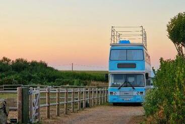 مبيت وإفطار The Chill Bus Hôtel Eguisheim