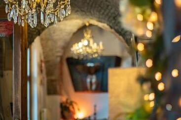 پانسیون Rooms Relais Art Borgocastello3