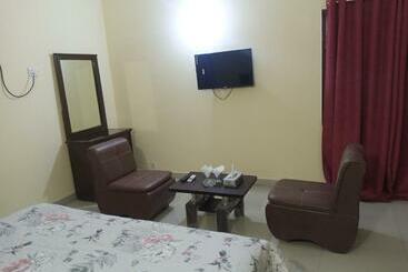 Pension (Hôtel basse catégorie) Days Inn 1