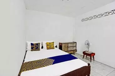 Hotel Spot On 91865 Sidomulyo Kost Syariah