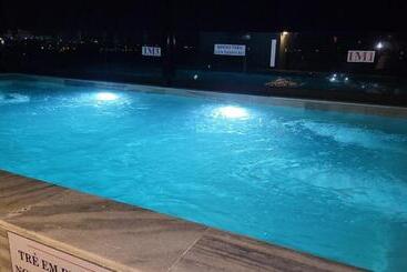 Ruby Hotel Vĩnh Long