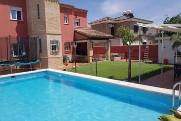 Пансион Apartamento Privado Con Piscina Y Jardin Compartidos