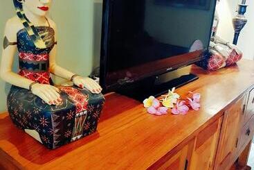 וילות M Adison Gilli