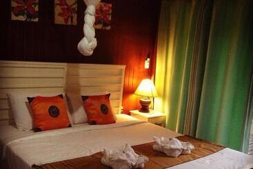 호텔 Thanya Beach Resort   Sha Plus