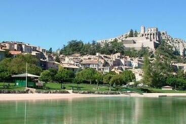 ベッドアンドブレックファースト Etxe Laminak