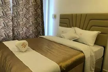 هتل Hellenis Guest House