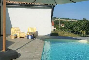 צימר Au Jardin Des Deux Roches