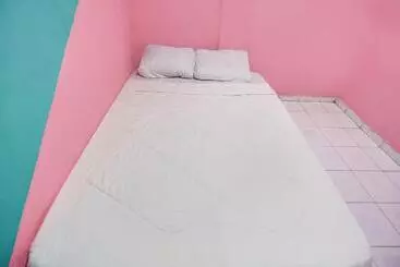 Otel Spot On 91792 Solo Baru 2 Homestay Syariah