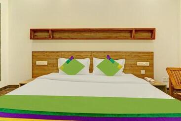 Hotell Treebo Delmont