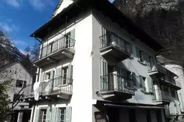 Pension  Camera In Casa Eva