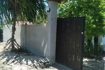 Pensão Grand Beach Inn Midigama