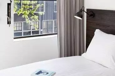 Bed and Breakfast Stout & Co