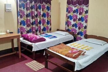 بنسيون Subansiri Lodge