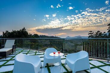 Resort White House, Munnar