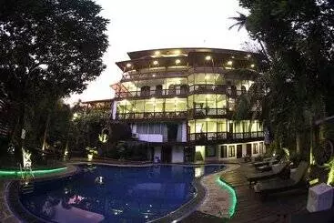 Szálló Sizzle Sports Club