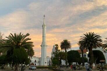 住宿加早餐  La Negrita Host