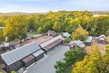 Hotelli Camp Comfort