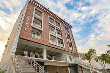 Fabhotel Rasa Arcade