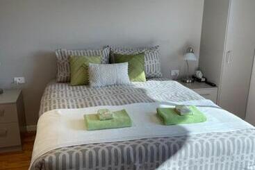 בית מלון כפרי Sinclairs Country Retreat