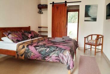 Pension Hakuna Studios Barra Do Sahy