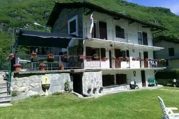 ベッドアンドブレックファースト La Ghita