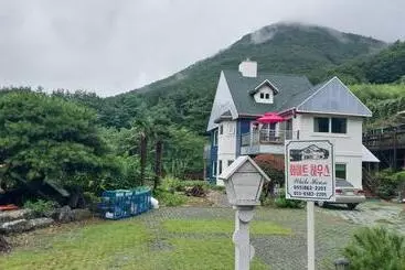 Majatalo White House