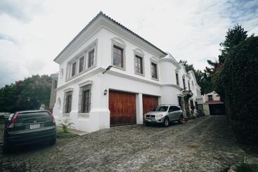 Indian Palace Hotel Boutique Spa & Restaurante