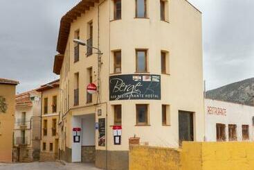 ホテル Restaurantehostalberge