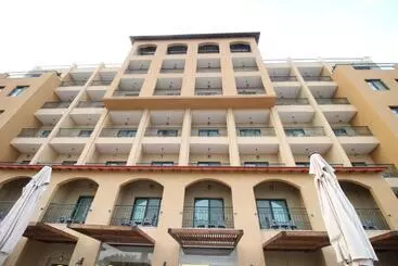 Jericho Resort Village