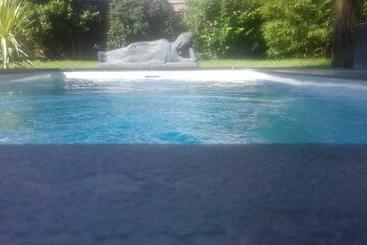 مبيت وإفطار La Maison D Ayona