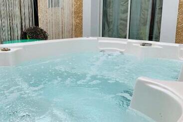 Pension Le Domaine De Charline De 1 à 35 Personnes