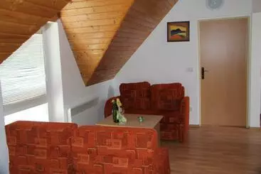 Majatalo Penzión Brejk