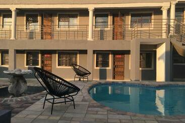 아파트호텔 Asante’s Guest House