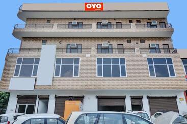 Flagship Hotel Hc Punjab Inn