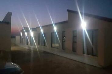 פנסיון Lesiba Guesthouse