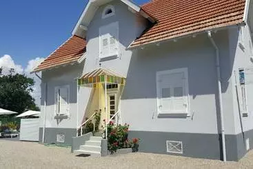 Bed and Breakfast Au Berceau Du Loup Agile