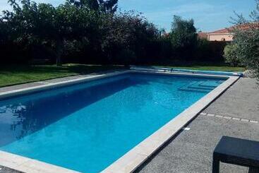 تختخواب و صبحانه Chambre D Hôte Le Bois Joli